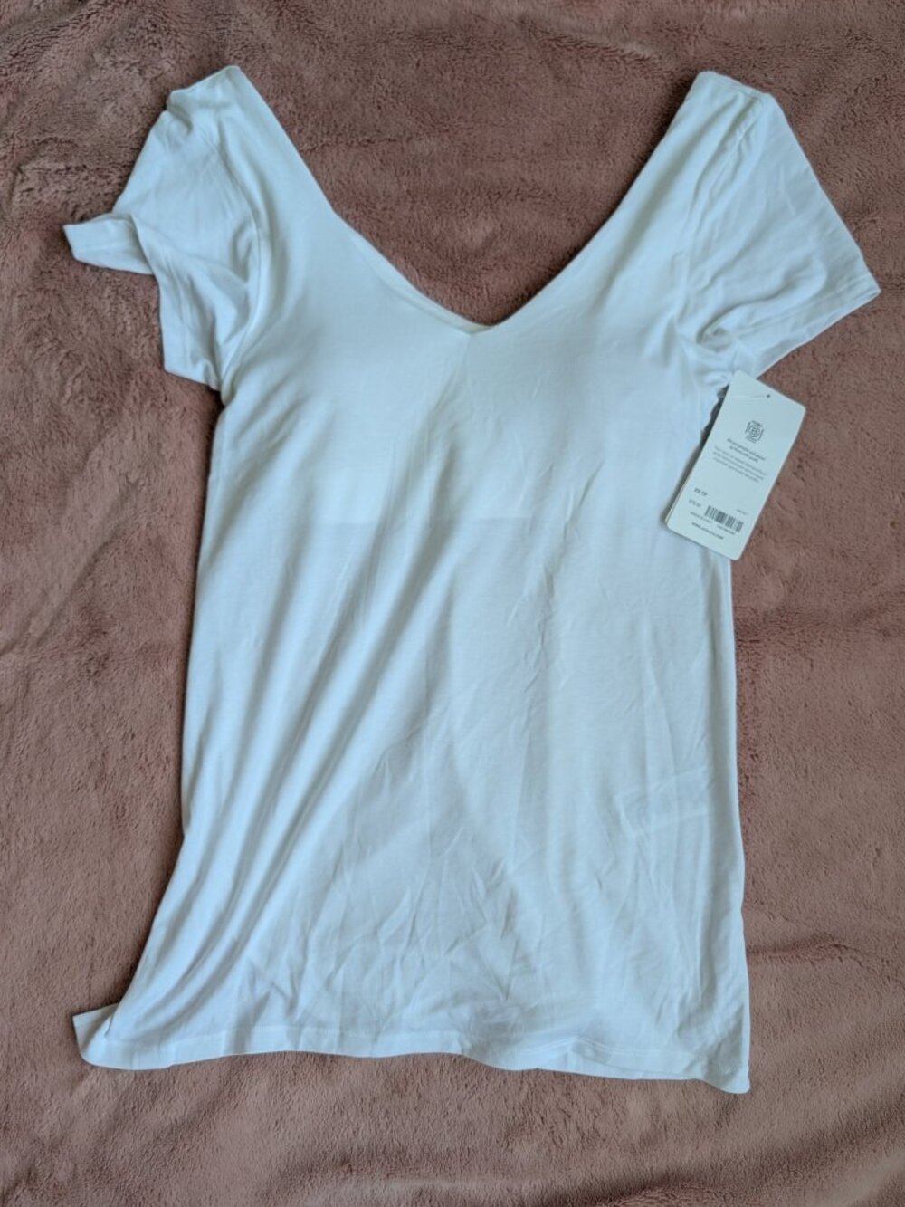 New with Tags Athleta Essence Support Top White Women's XS